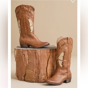 ALTAR’D STATE Mariposa  Brown and Cream Western Boots-Embroidered. NEW WITH TAGS